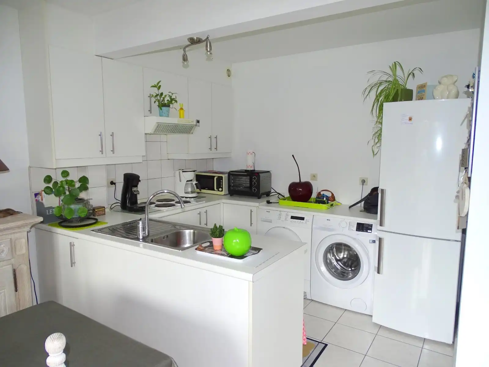 2-slaapkamer app met ruim zongericht terras + parking! foto 6