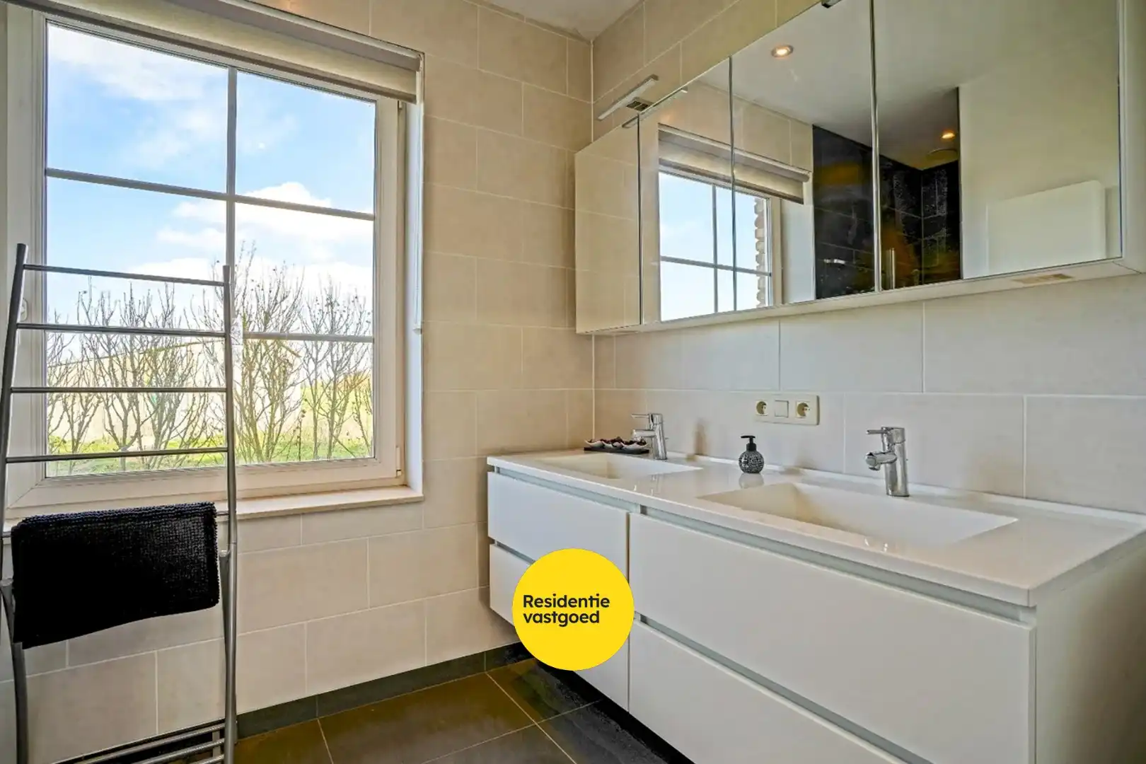 Recente open bebouwing (2019) op een perceel van maar liefst 44.888 m² foto 15