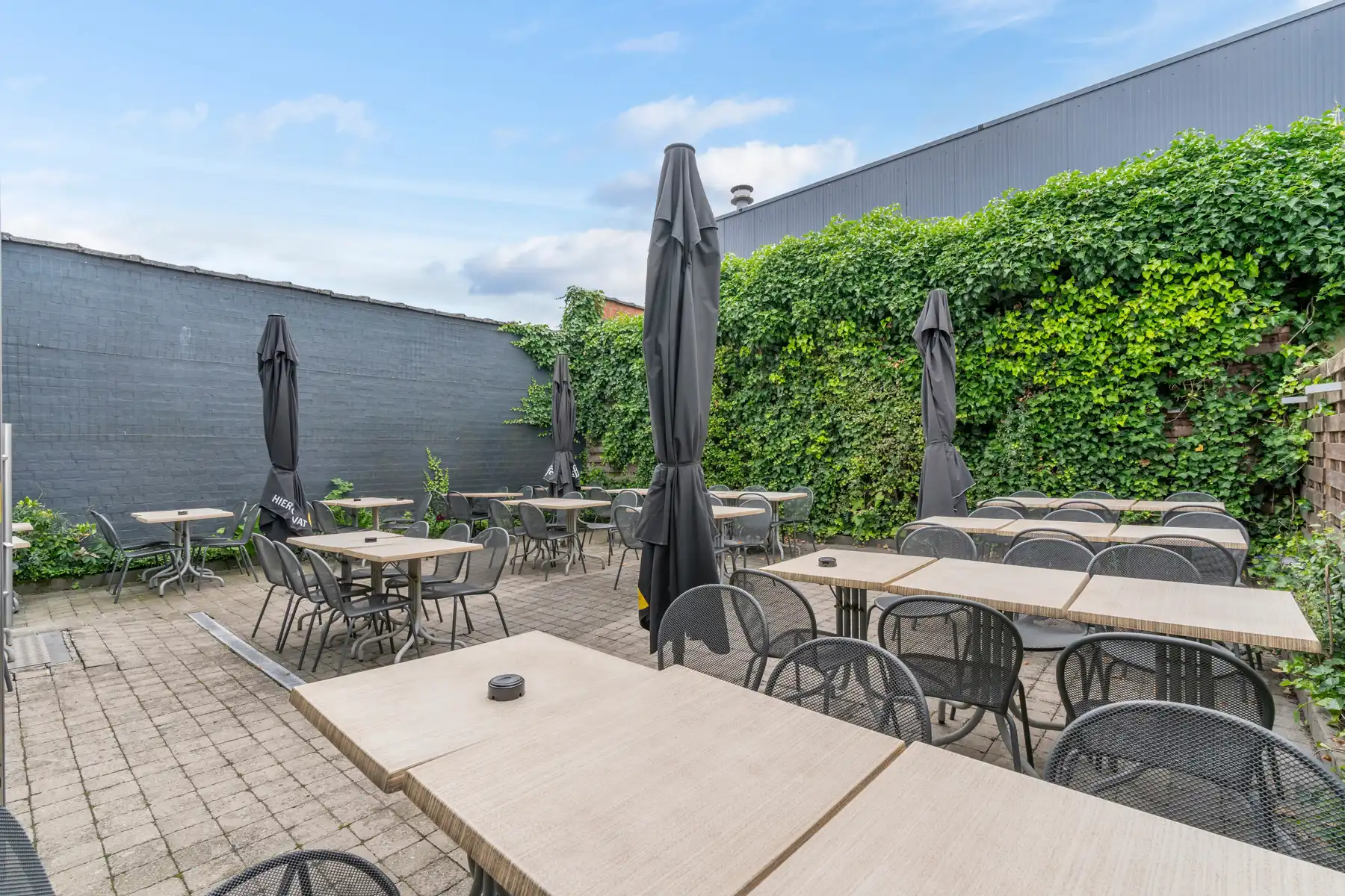 Prachtig commercieel pand met stadstuin in het hart van Aartselaar foto 28