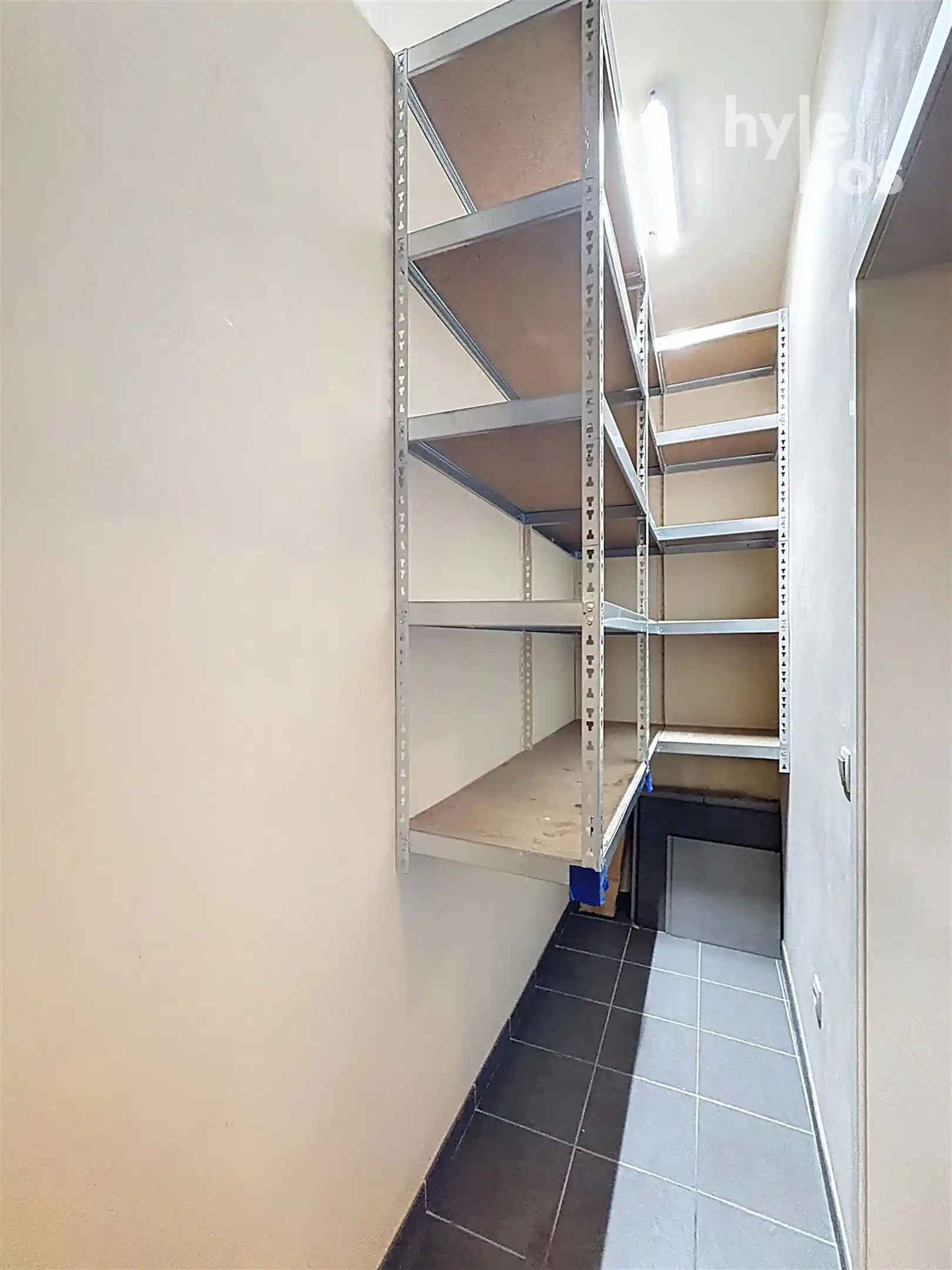 Instapklaar centraal gelegen appartement met garage foto 19