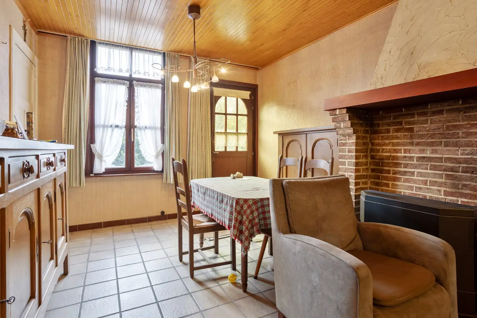 Te renoveren halfopen woning met 3 slpks op 604 m² te St.-Jozef-Olen ! foto 4