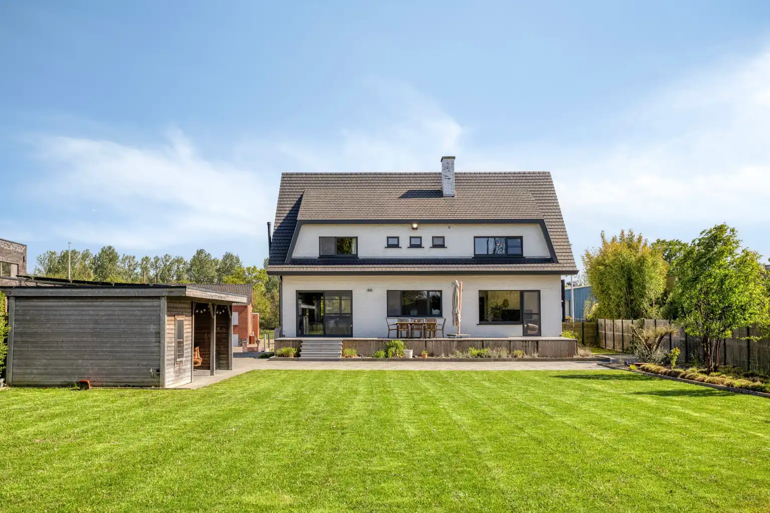 MOOIE, VOLLEDIG GERENOVEERDE WONING MET TUIN  foto 28