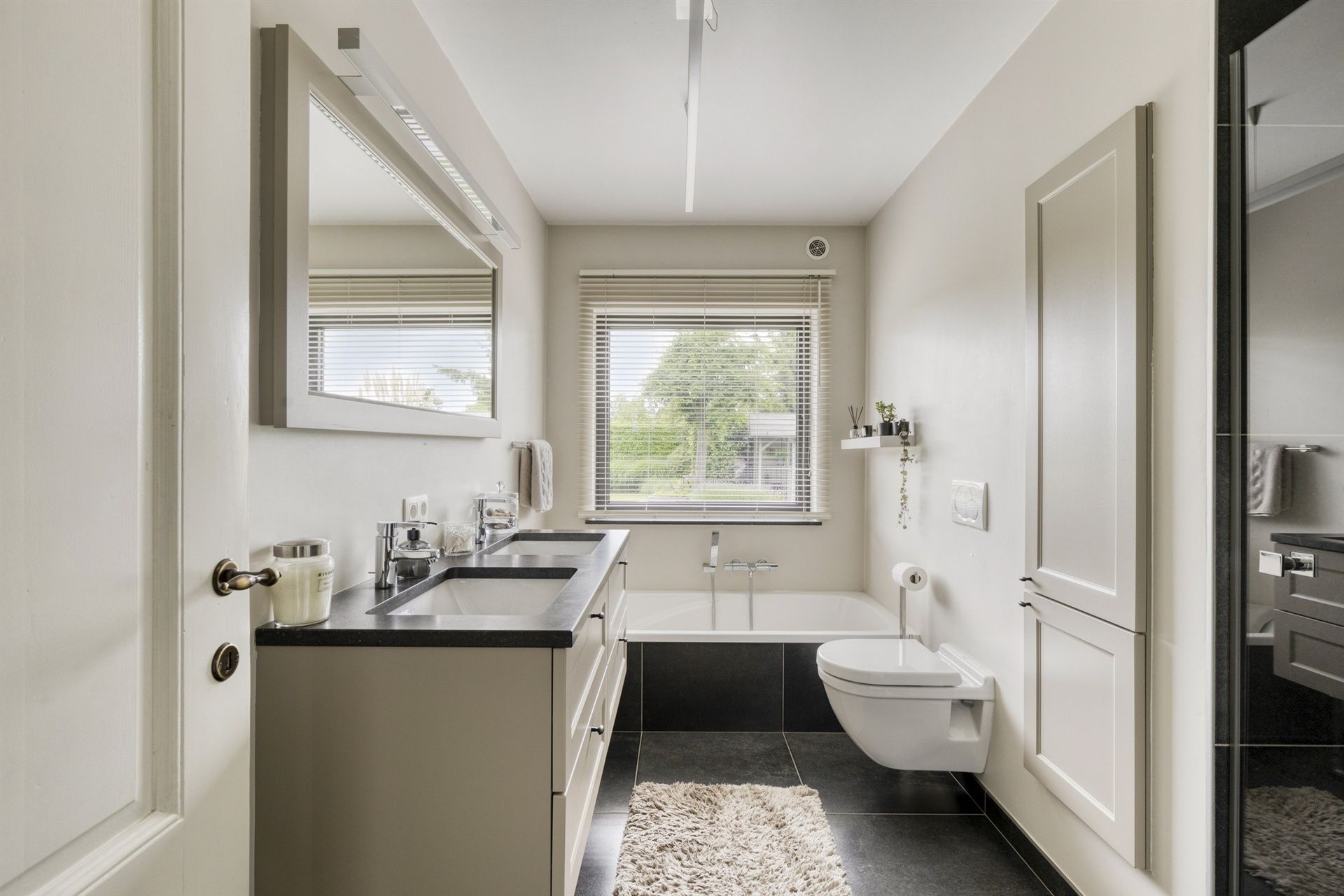 Instapklare charmewoning op toplocatie  foto 18