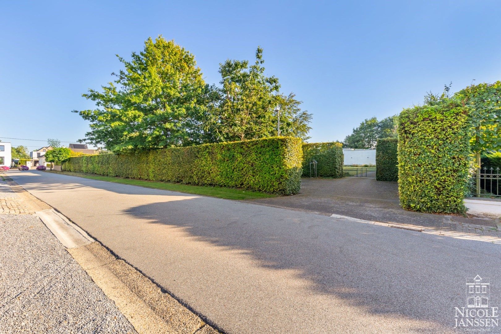 Royale villa in residentiële buurt  foto 25