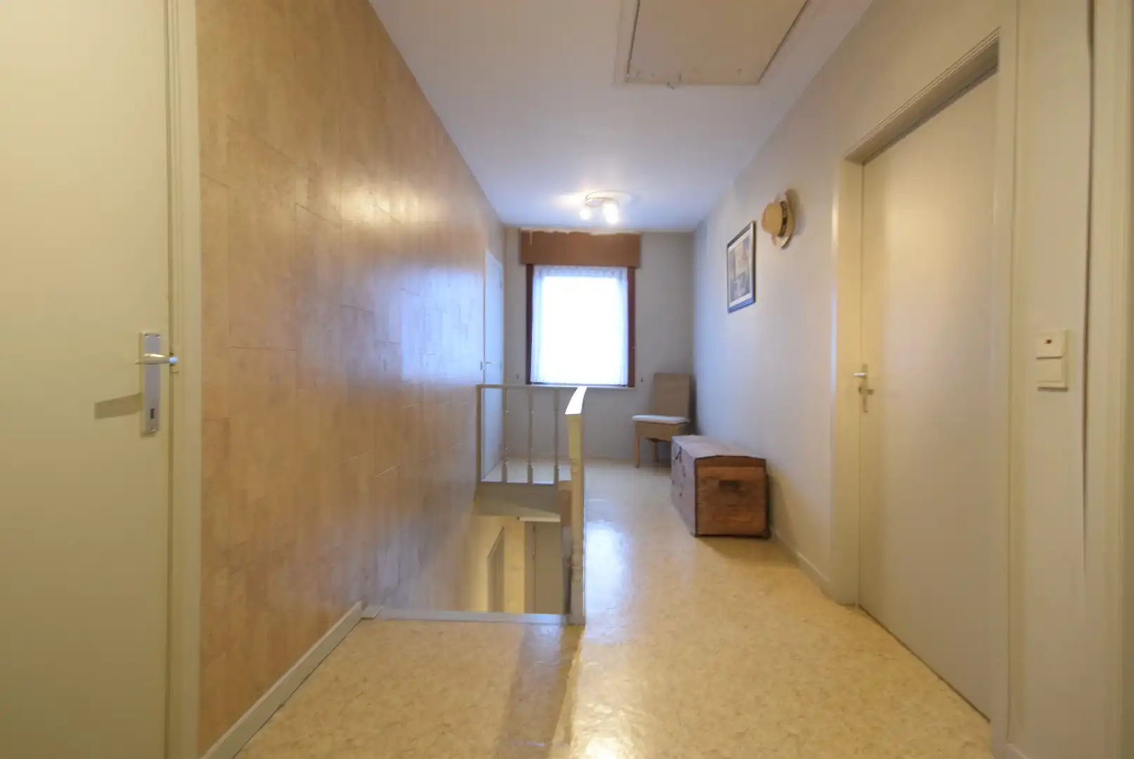 ZEER RUIME EN GOED ONDERHOUDEN HALF OPEN BEBOUWING foto 17