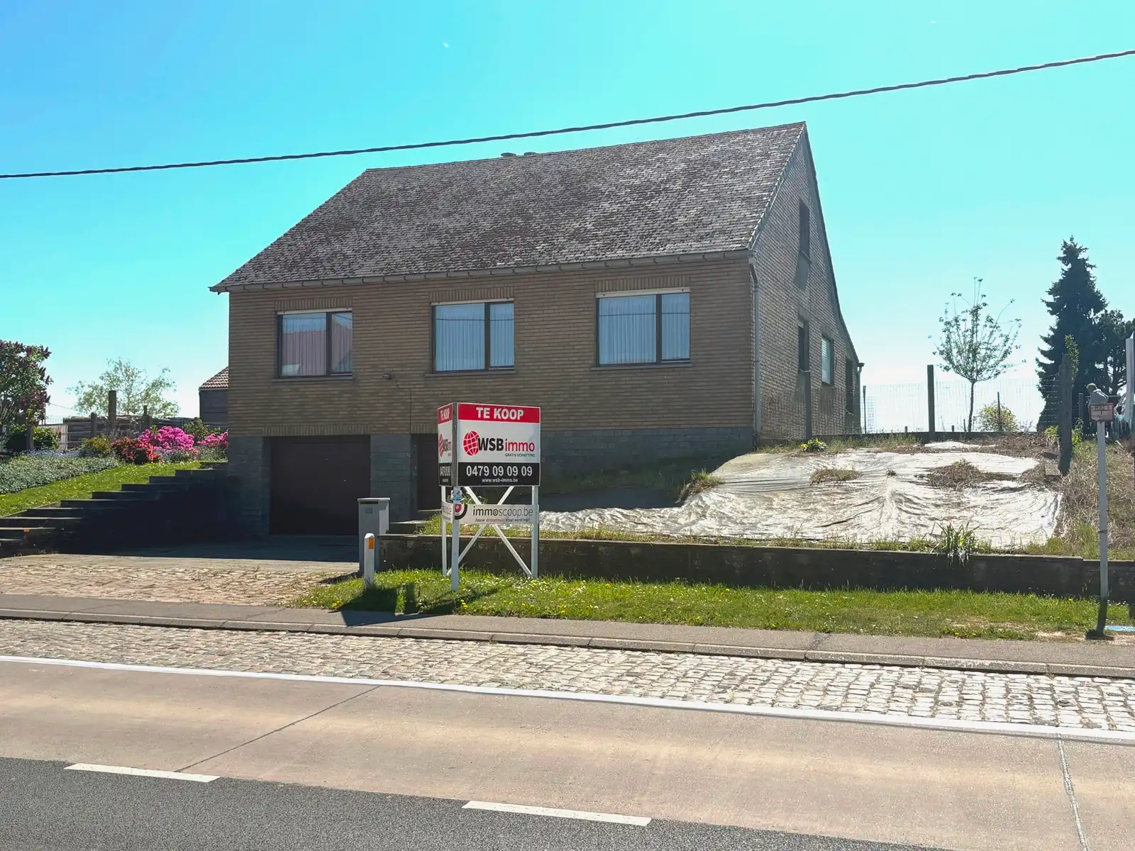 WSB-immo: 4-gevelwoning op 9a76ca foto {{pictureIndex}}