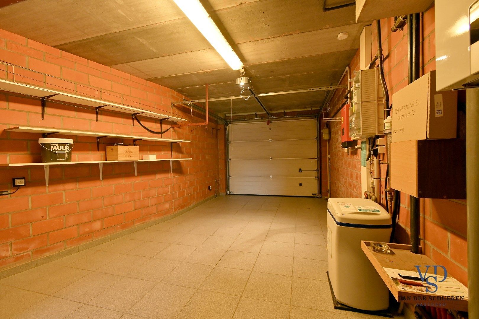 Bijzonder ruim (> 300 m²) wonen. Met tuin in centrum Gavere.  foto 33