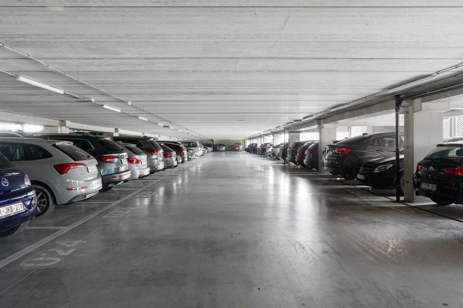 Investeringskans in 3 parkeerplaatsen centrum Blankenberge foto 3