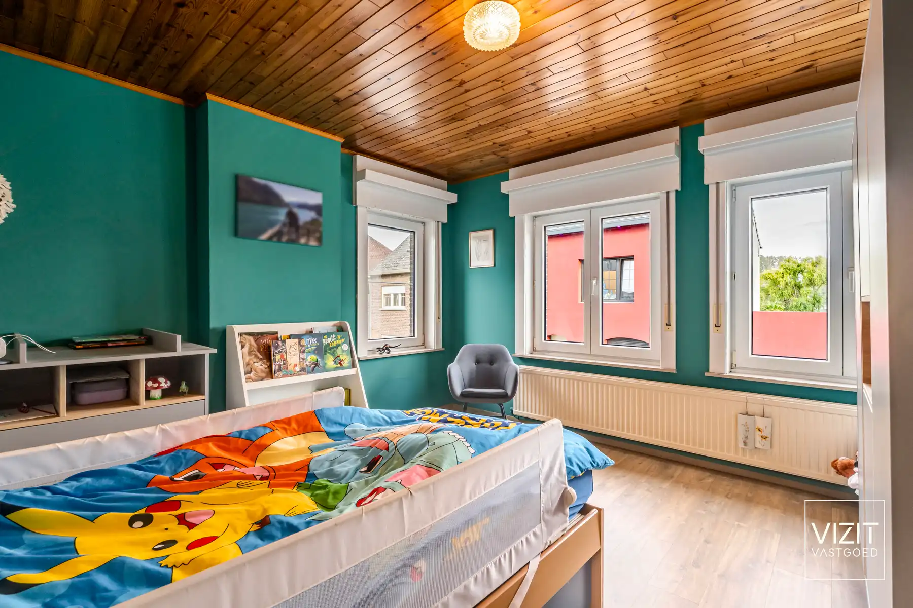 Halfopen woning met 4 slaapkamers en stallingen!  foto 14