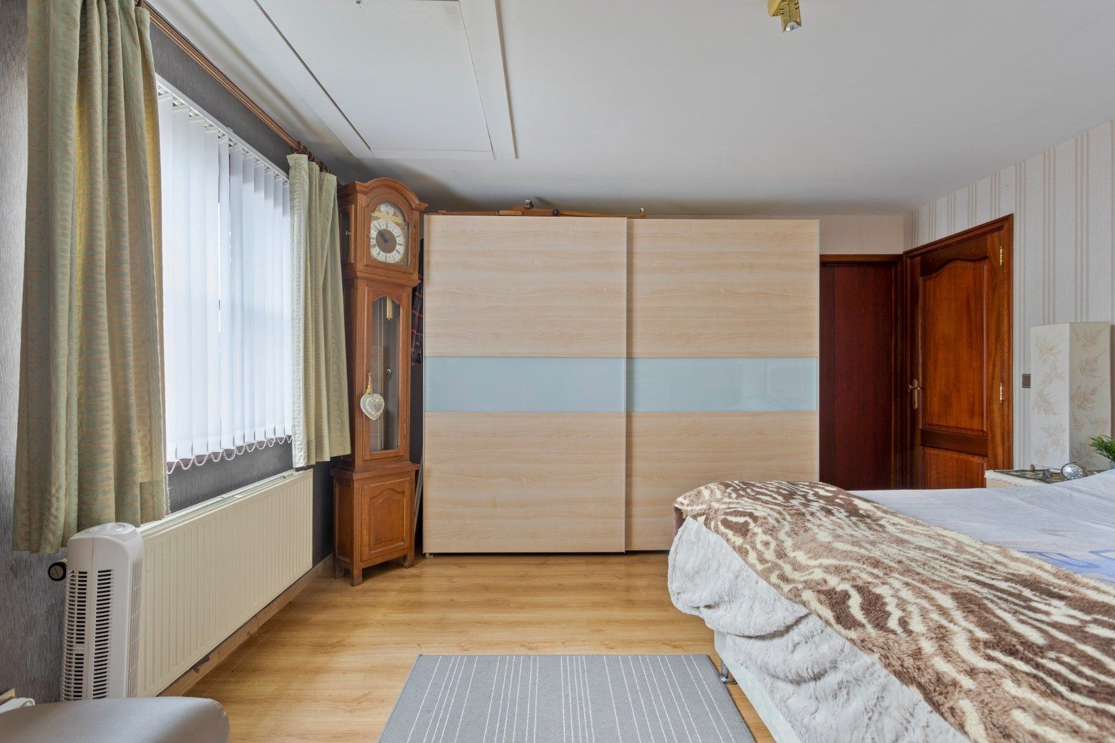 Charmante woning met veranda en mooie tuin in een rustige, landelijke omgeving foto 14