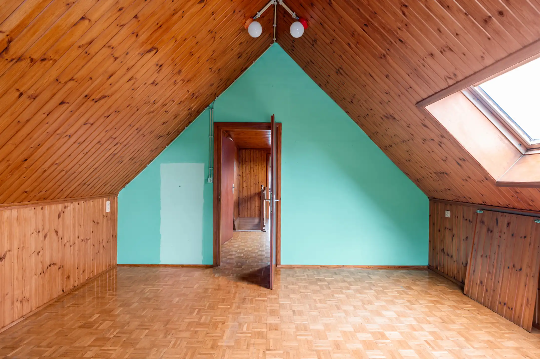 Charmante woning met grote tuin foto 19