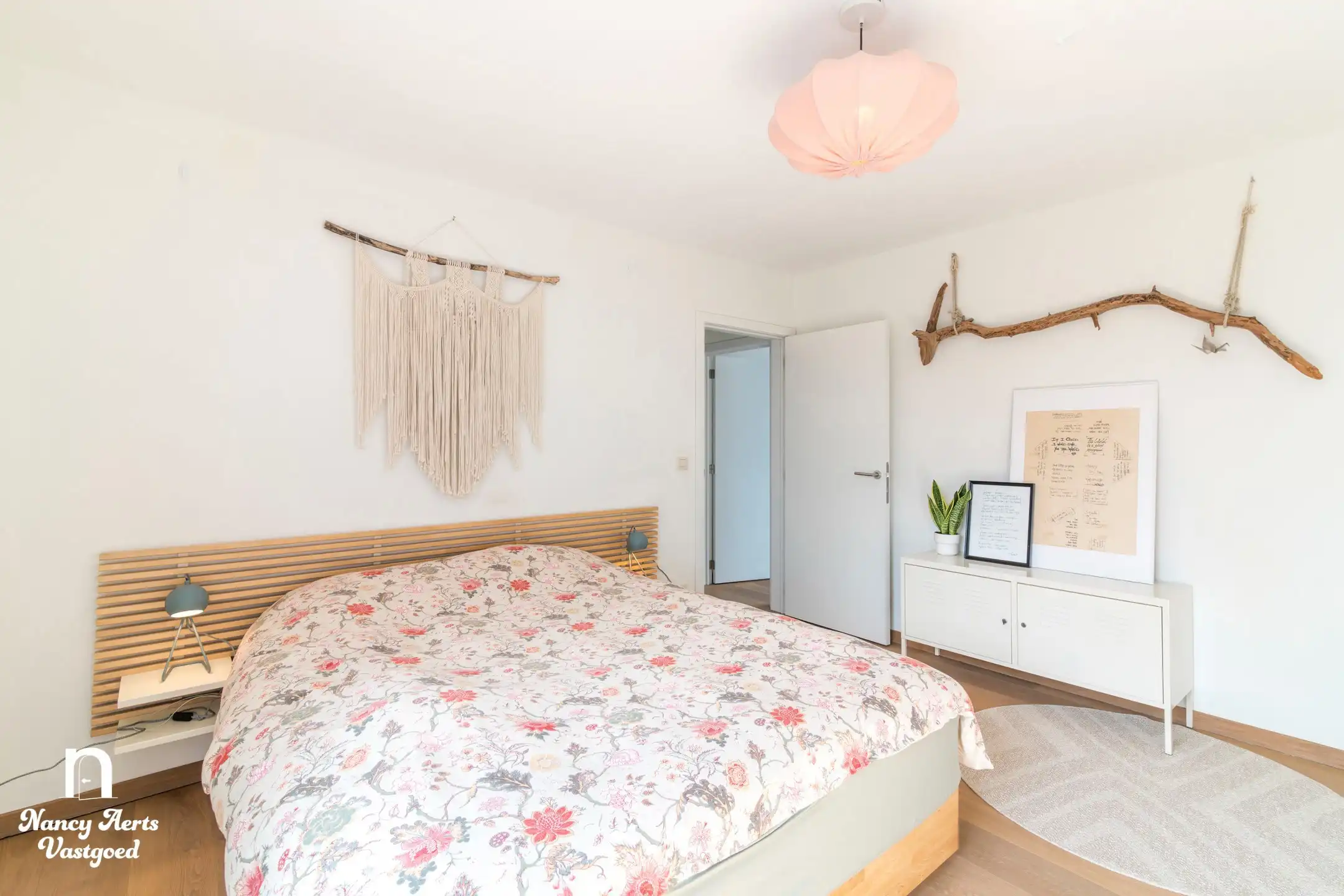 Lichtrijk penthouse met groot rondom terras en 2 parkings foto 14