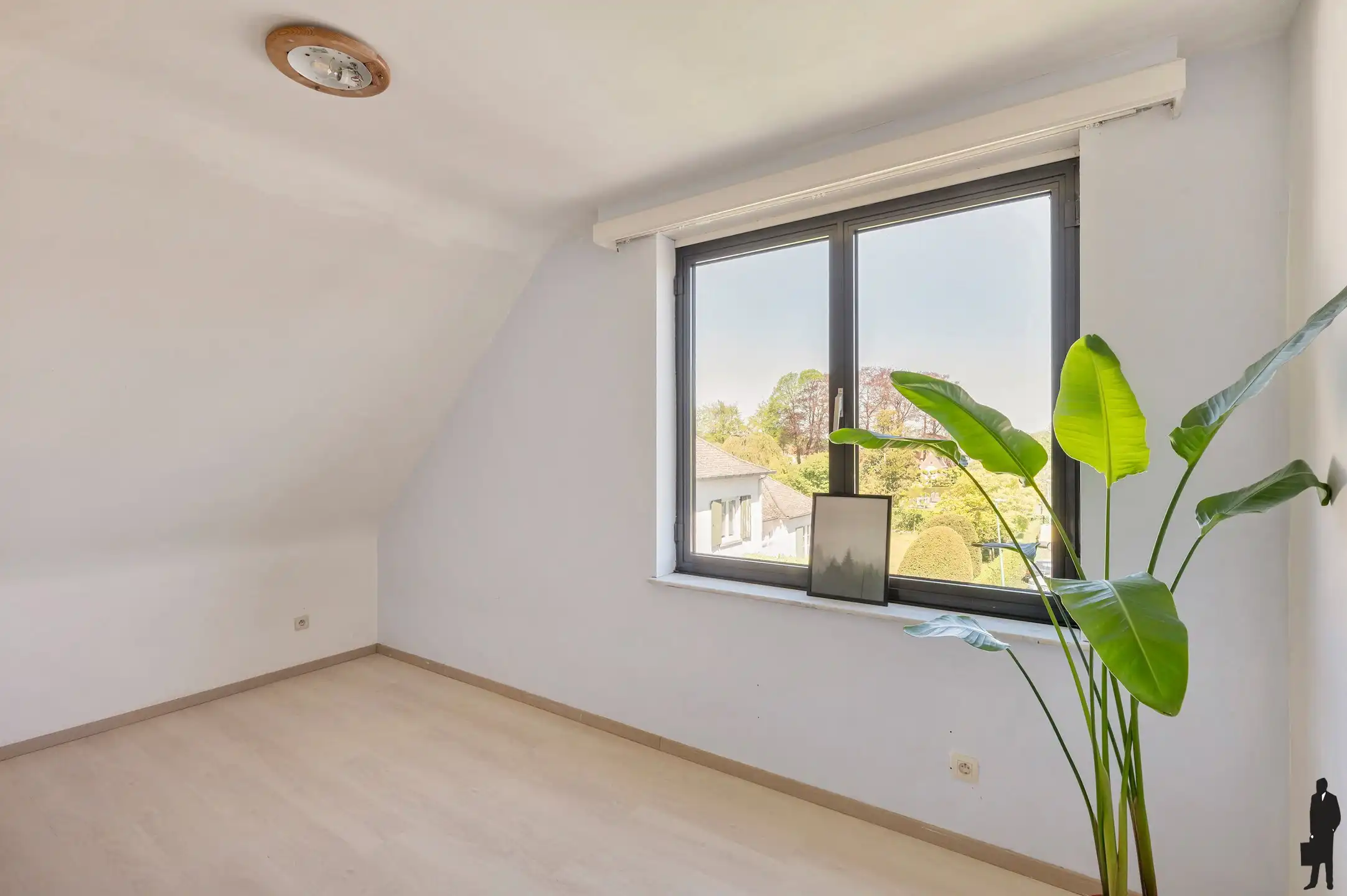 Ruim appartement met 3 slaapkamers en garage in het centrum van Essen foto 14