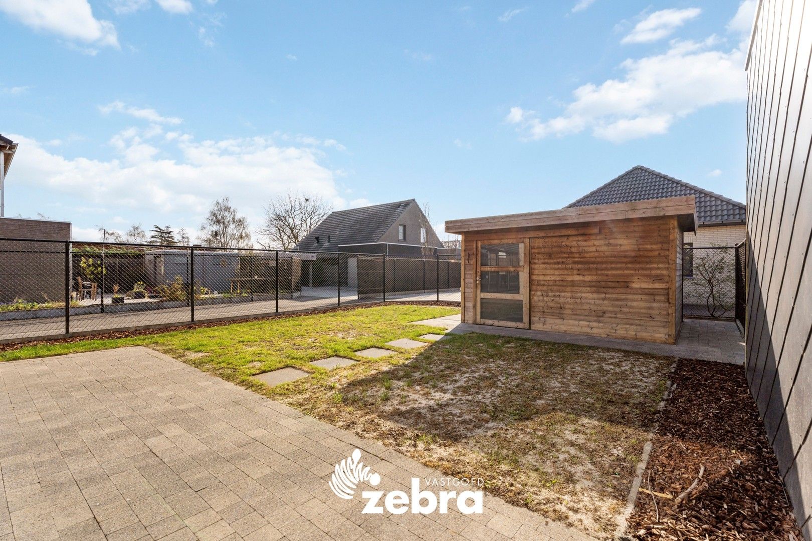 Recente HOB met 3 slaapkamers, gezellige tuin en oprit te Roeselare! foto 12
