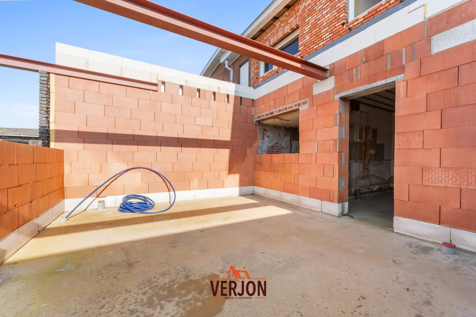 Ruime en naar eigen smaak af te werken woning! foto 13