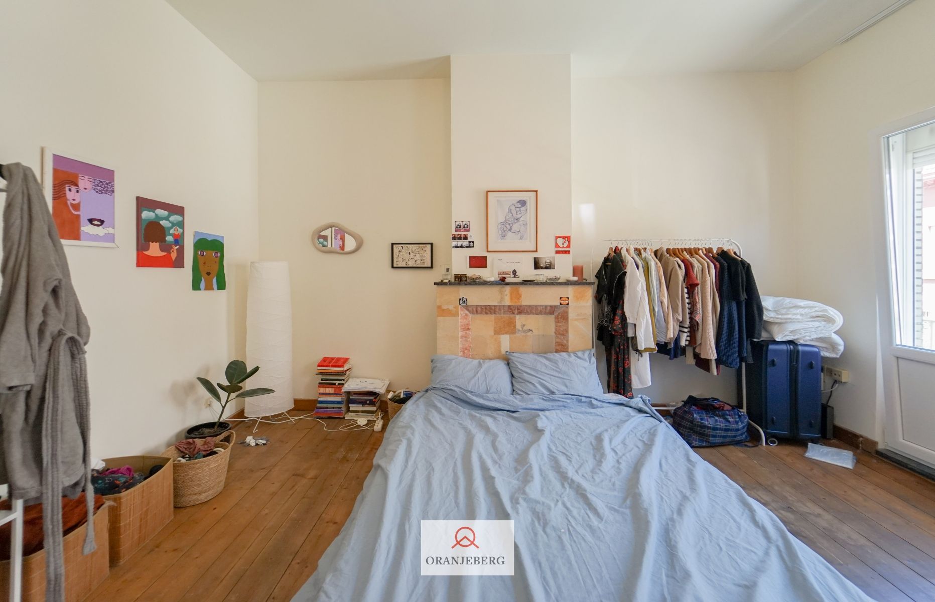 Ruime gerenoveerde burgerwoning nabij de Visserij foto 22