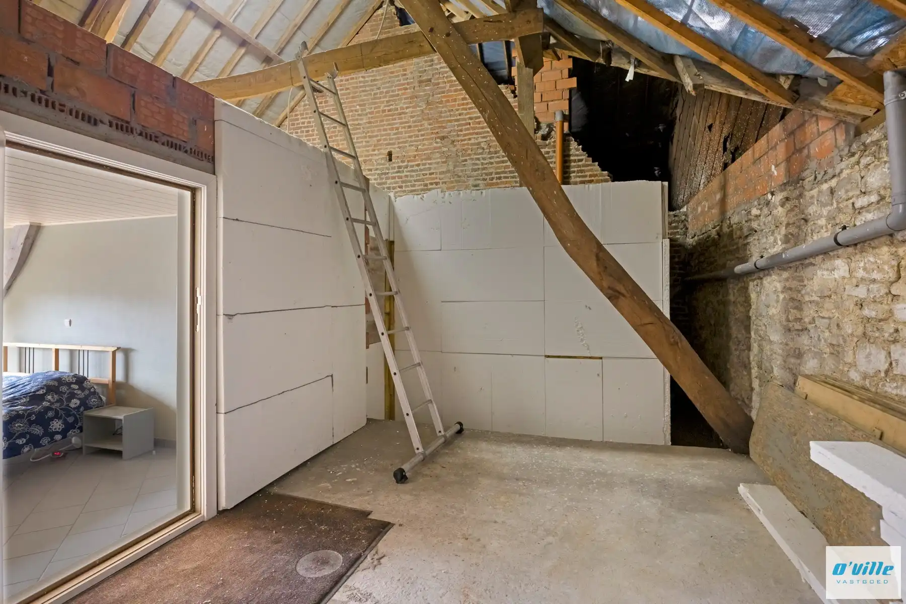 Grote woning met veel uitbreidingsmogelijkheden foto 26