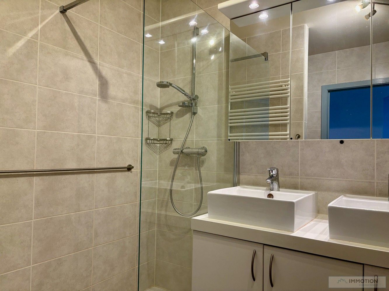 Appartement in de Zilvertorens met 2 slaapkamers, terrassen en uitzicht foto 6
