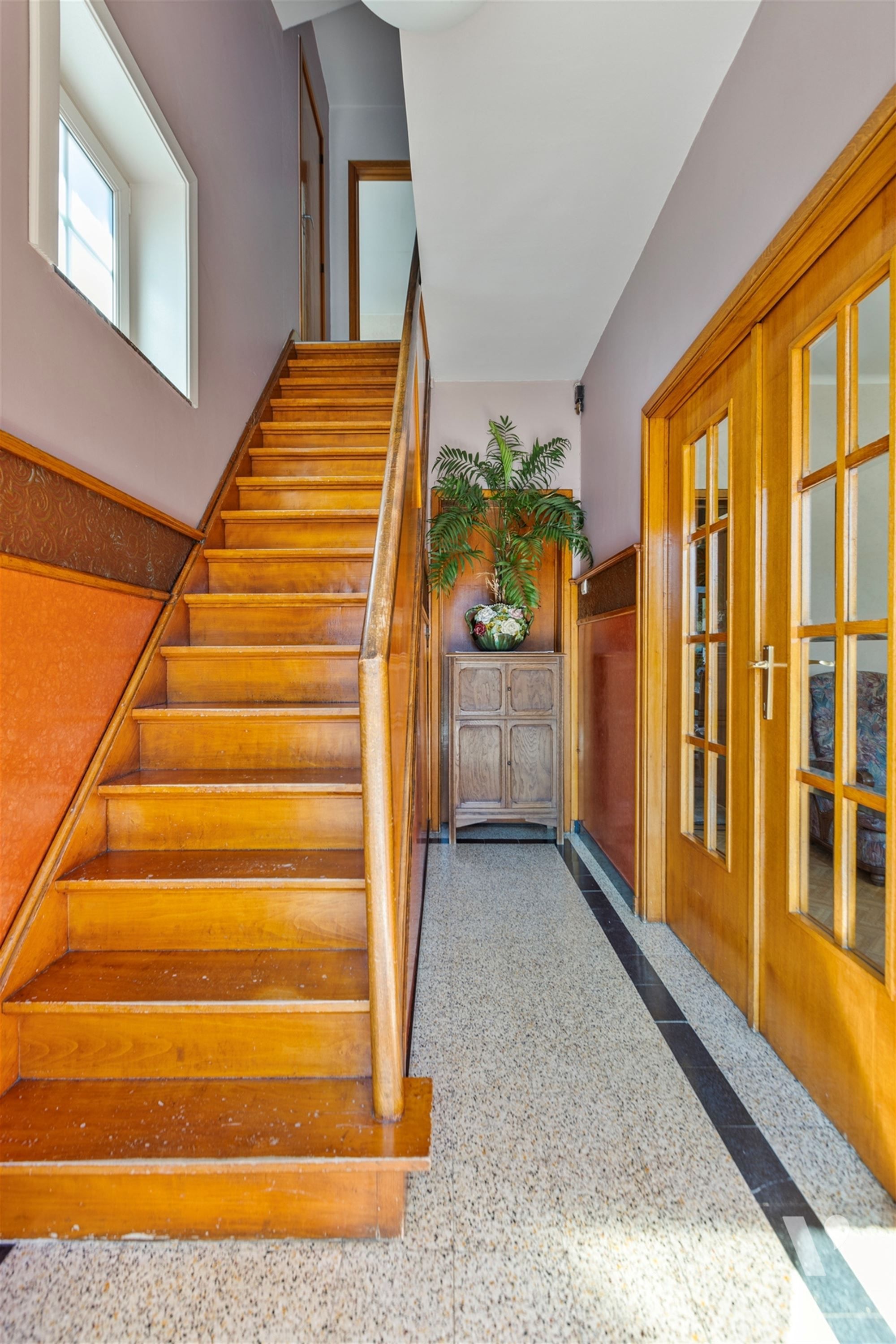Karaktervolle woning met mooie tuin foto 3