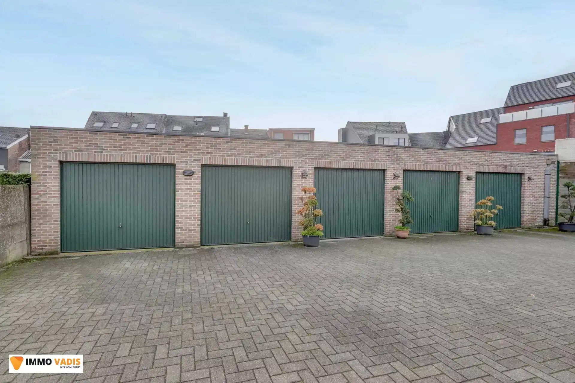 Ruim appartement in centrum Bilzen met Garagebox foto 15