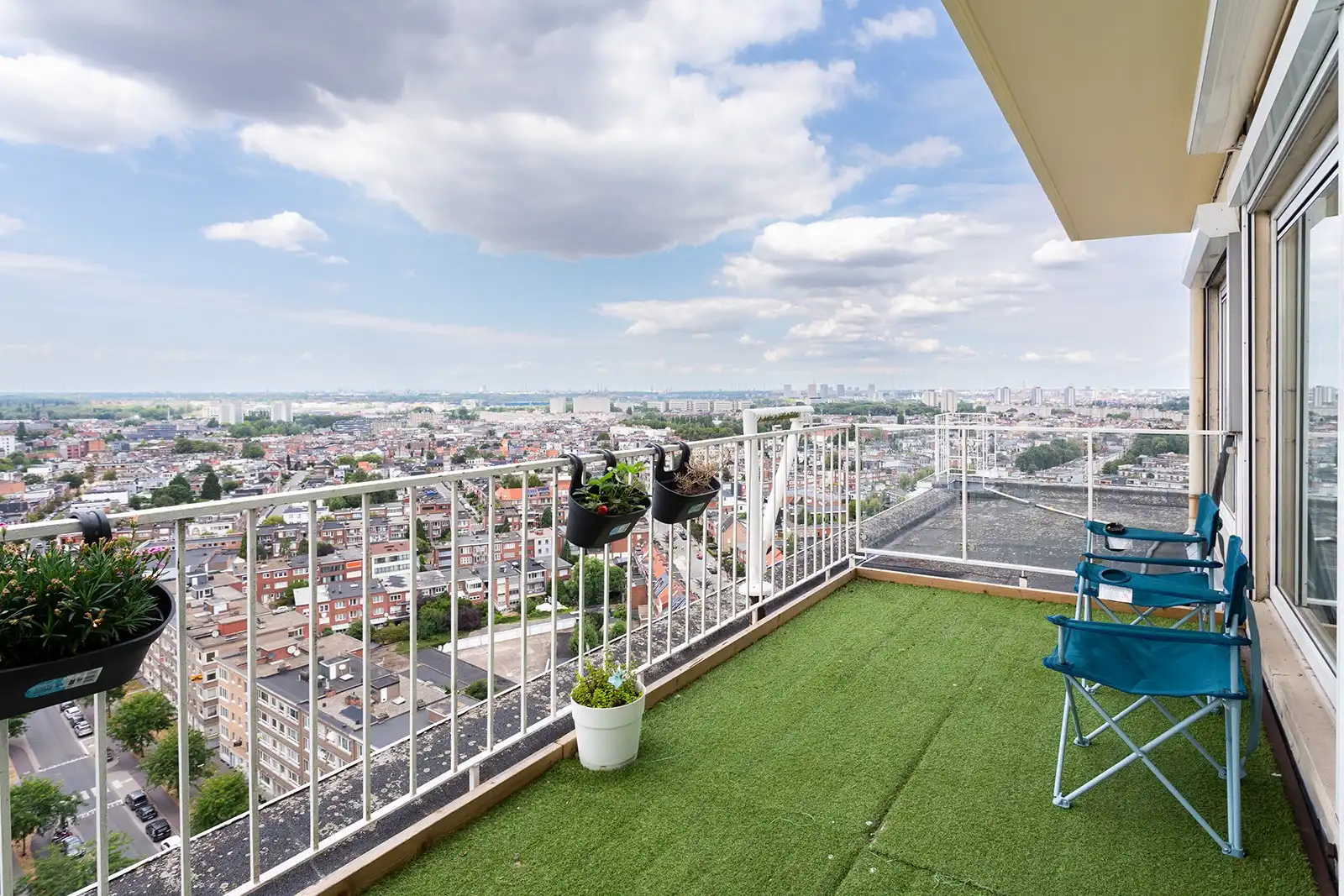 Hoofdfoto van de publicatie: Lichtrijk appartement met ruim terras