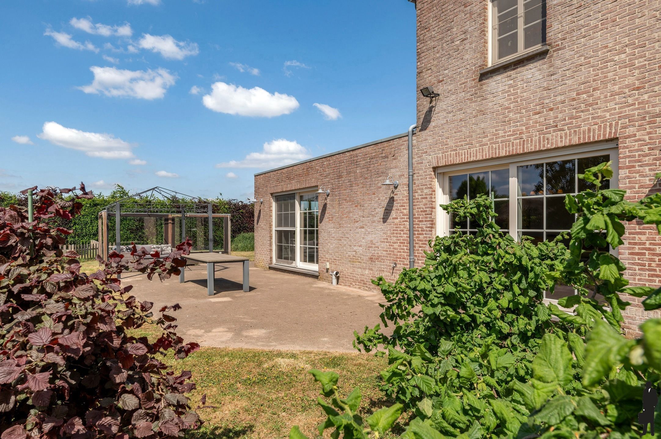 Ruime landelijke woning met tijdloze architectuur foto 20