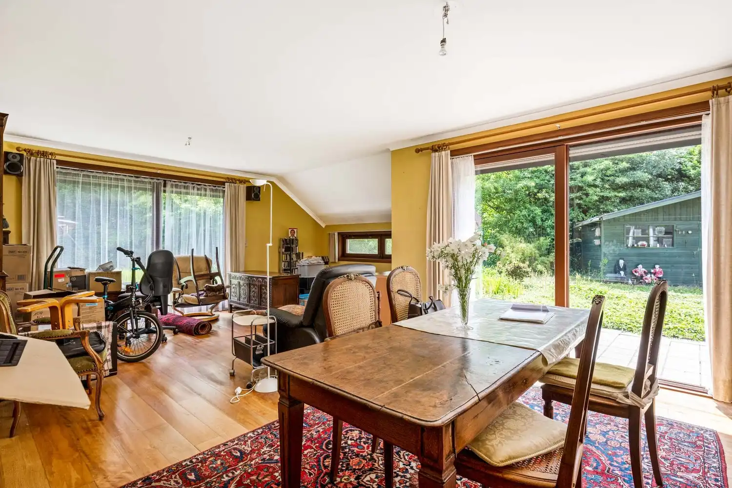 Vrijstaande laagbouwwoning met zonnige tuin en uitbreidingsmogelijkheden in Oelegem! foto 4