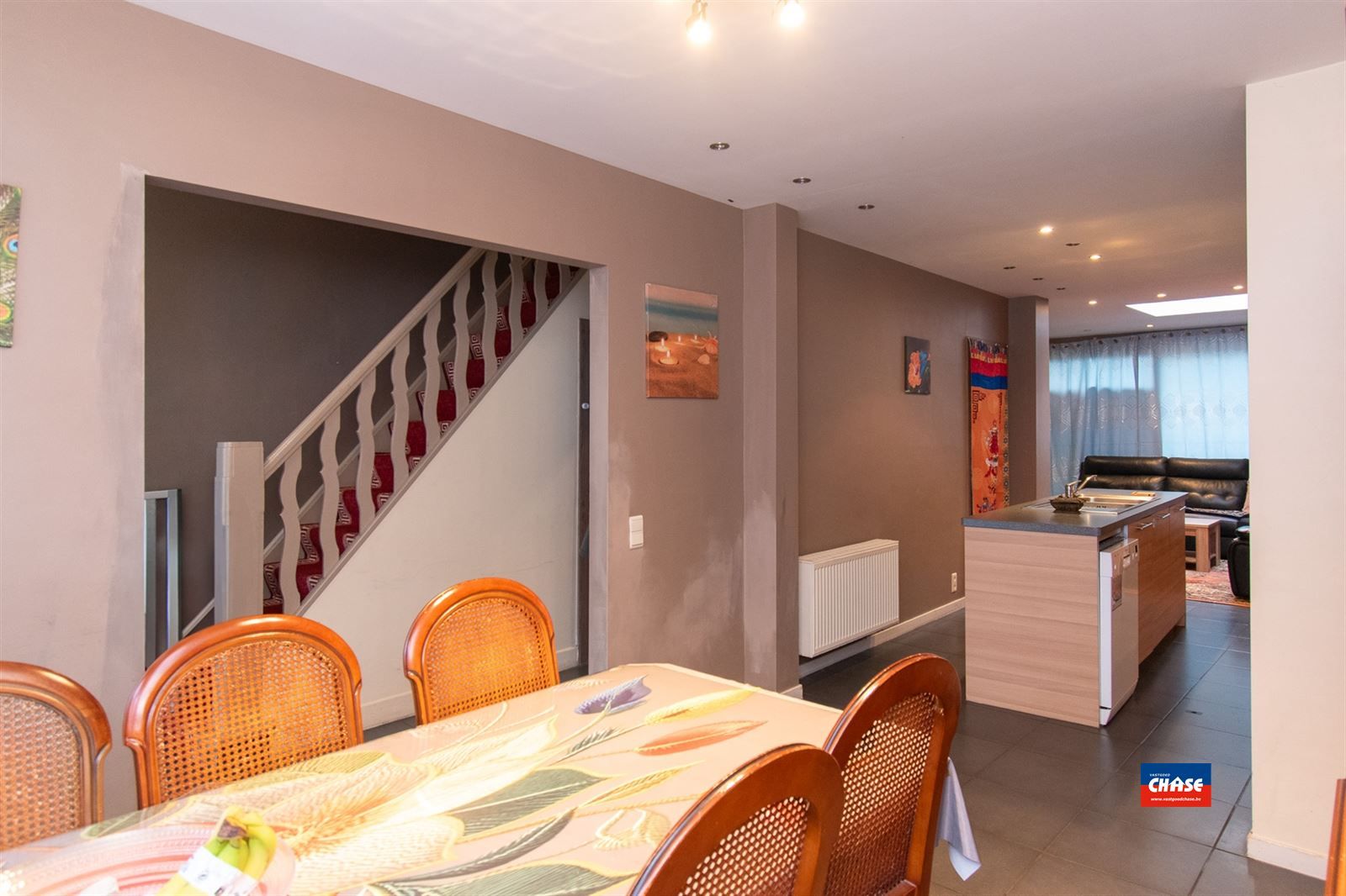 Instapklare woning met 2 tot 3 slaapkamers en mooie tuin foto 4