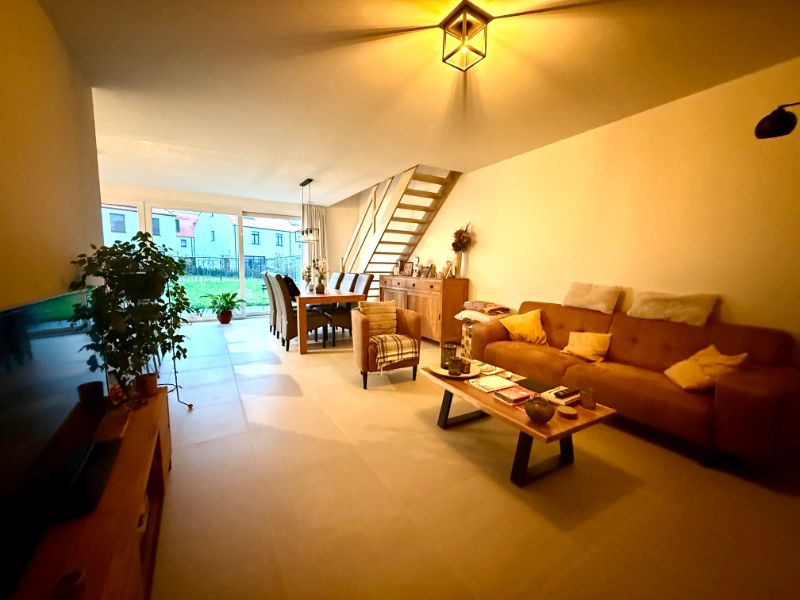 Recente, instapklare woning met 3 ruime slaapkamers en garage foto 5