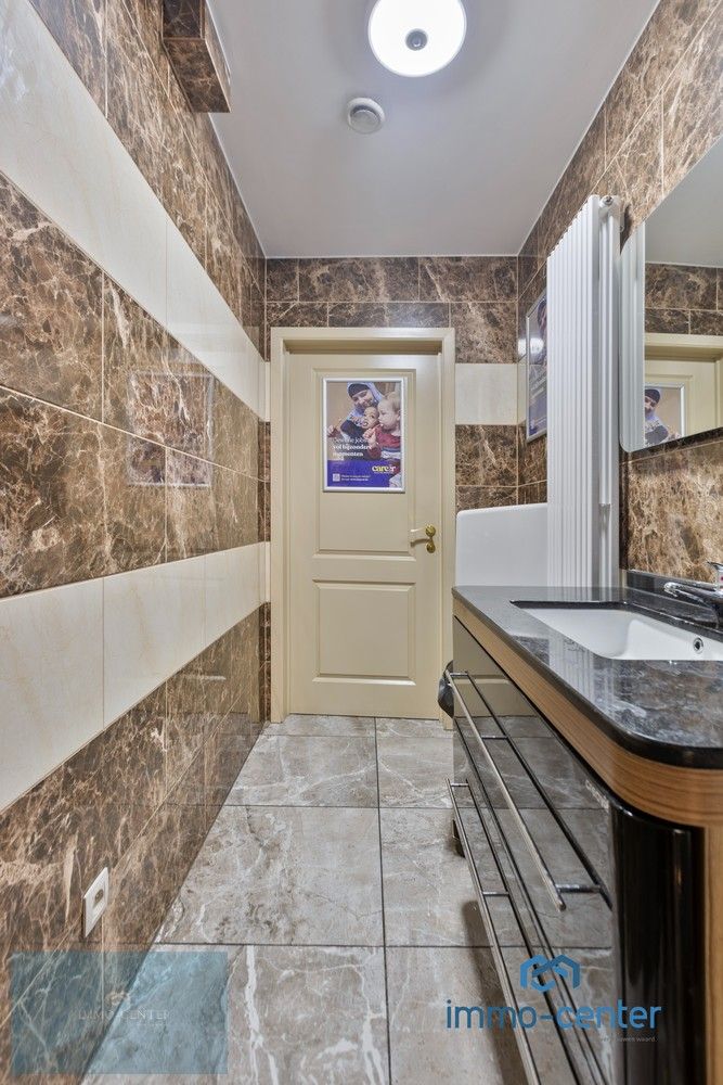 Te  Huur: Unieke Horecagelegenheid in Genk de Stalenstraat foto 35