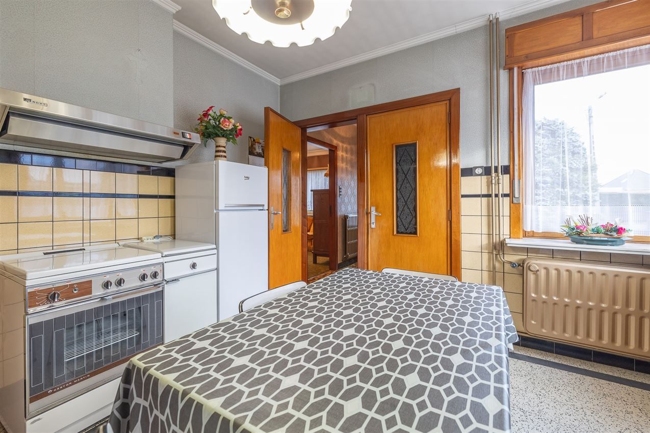 Vrijstaande woning met 3slk in verkeersluwe straat foto 22