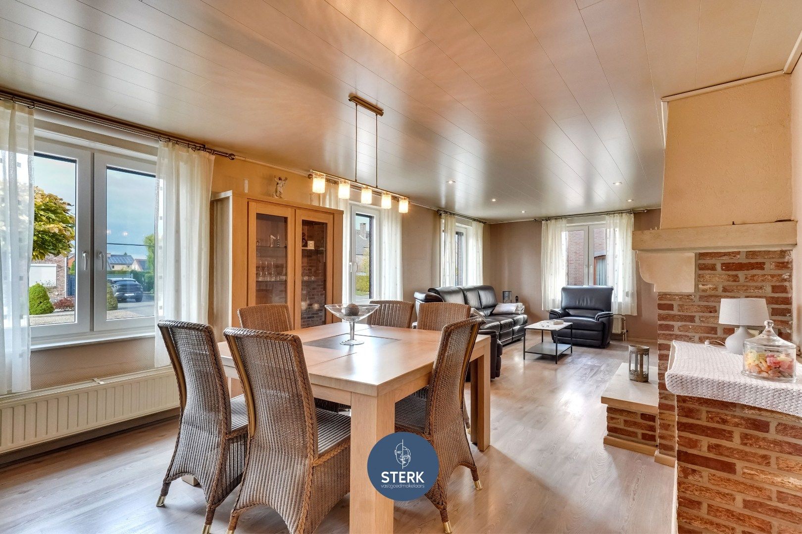 GEZINSWONING MET 236 M² BEWOONBARE OPPERVLAKTE IN HARTJE REKEM !  foto 7