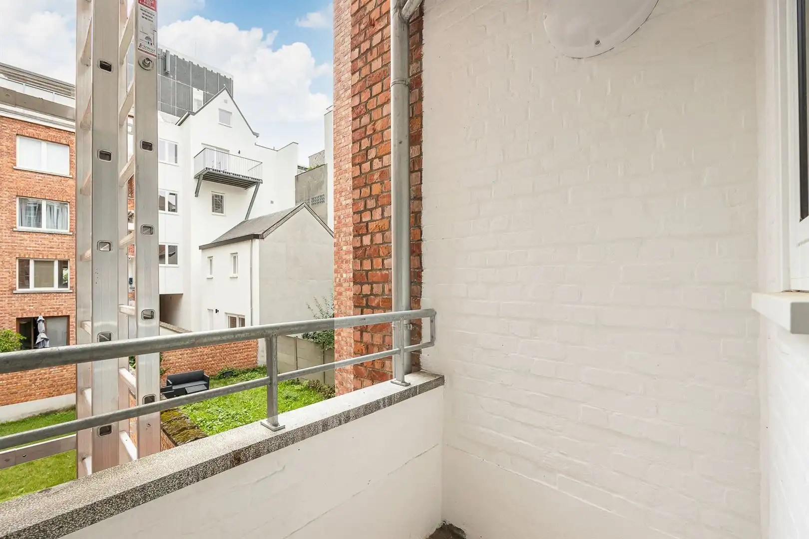 Gerenoveerd appartement aan Zuidpark foto 15