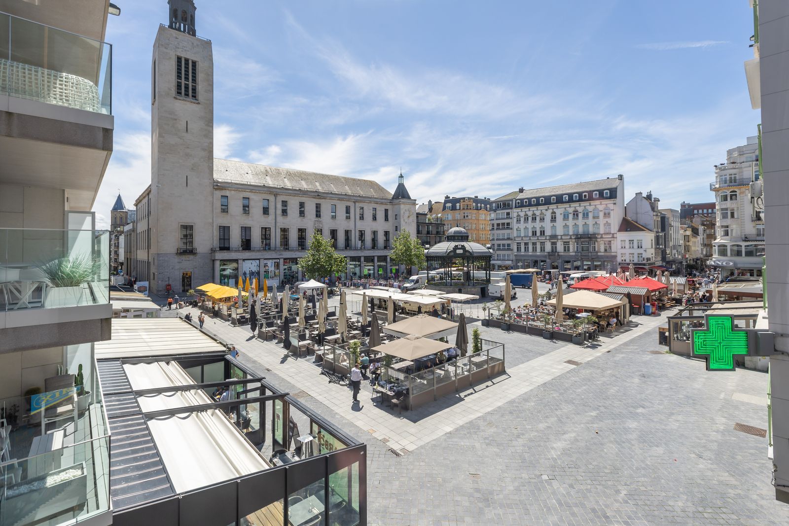 Stijlvol en lichtrijk 1-slaapkamer appartement aan het Wapenplein foto 2