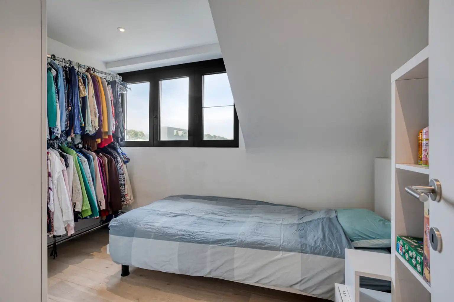 Prachtig gerenoveerde duplex appartement gelegen te Wemmel foto 13