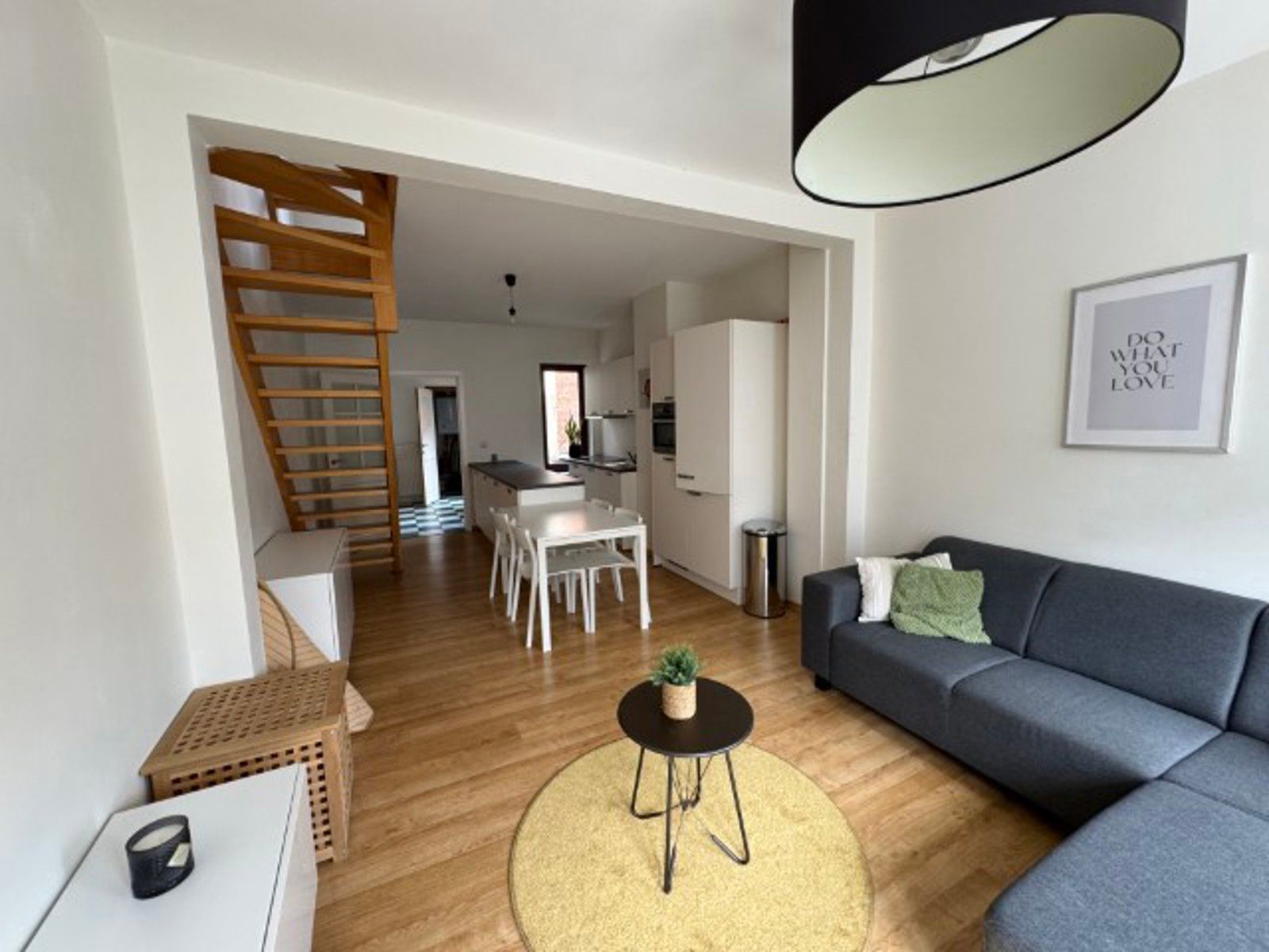 Handelspand met duplex woonst foto 4