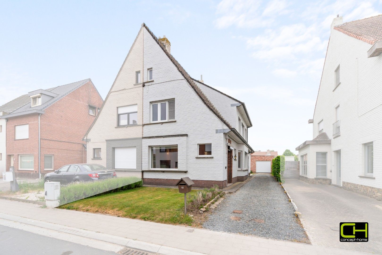 Hoofdfoto van de publicatie: Lichtrijke woning met veel potentieel te koop in Sleidinge