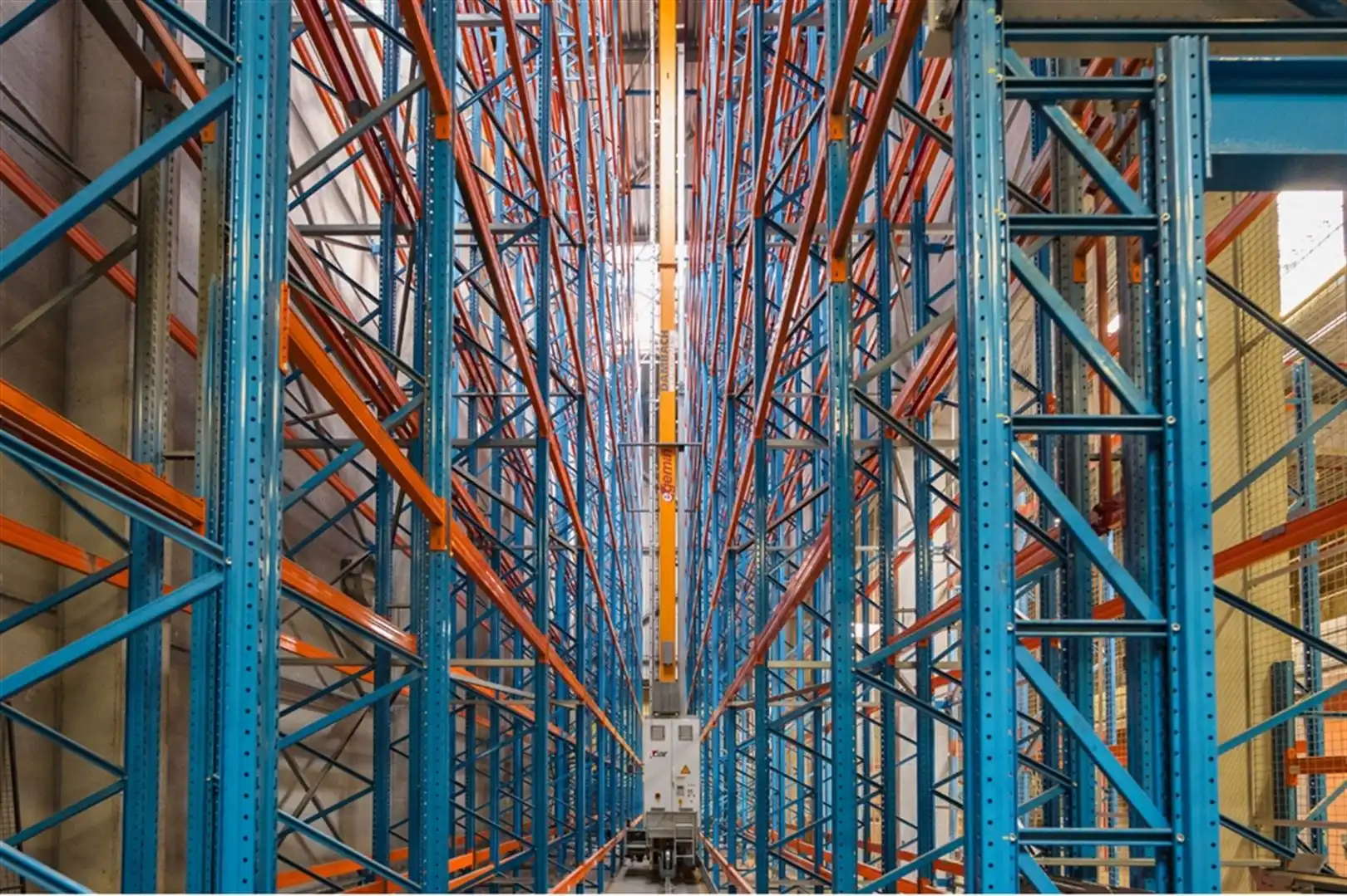 Polyvalent bedrijfsgebouw foto 44