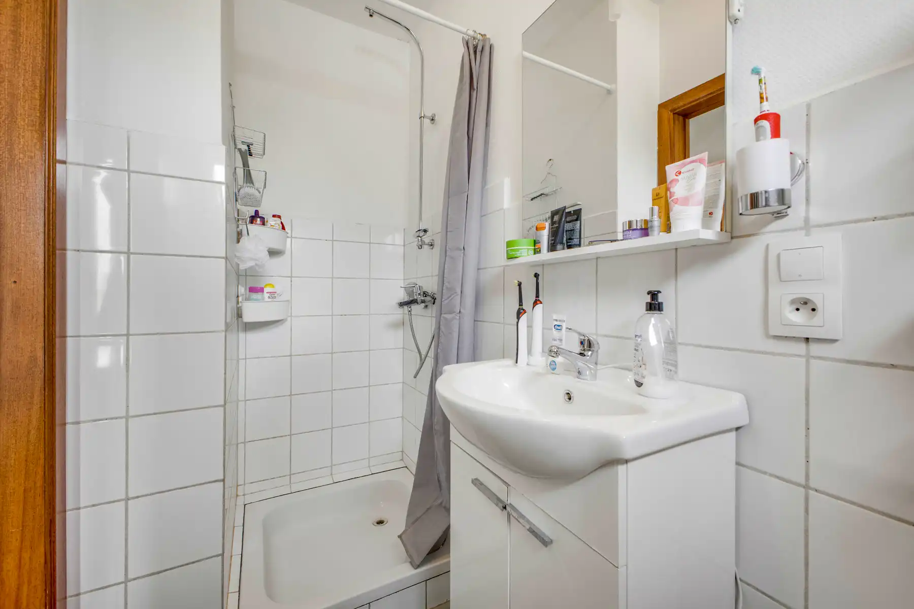 Rustig gelegen bungalow met garage/berging foto 19