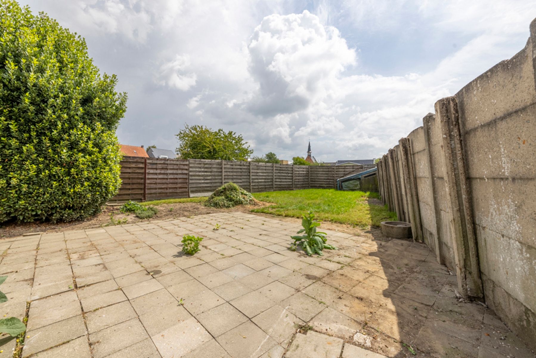 Rijwoning met tuin in het centrum van Sint-Maria-Oudenhove foto 3