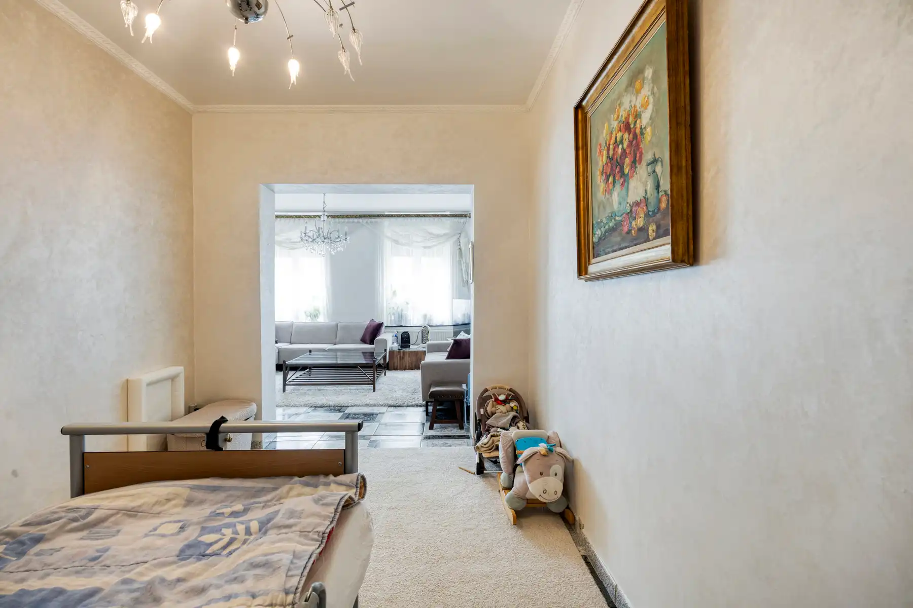 Goed gelegen en goed onderhouden woning met 4 slaapkamers foto 7