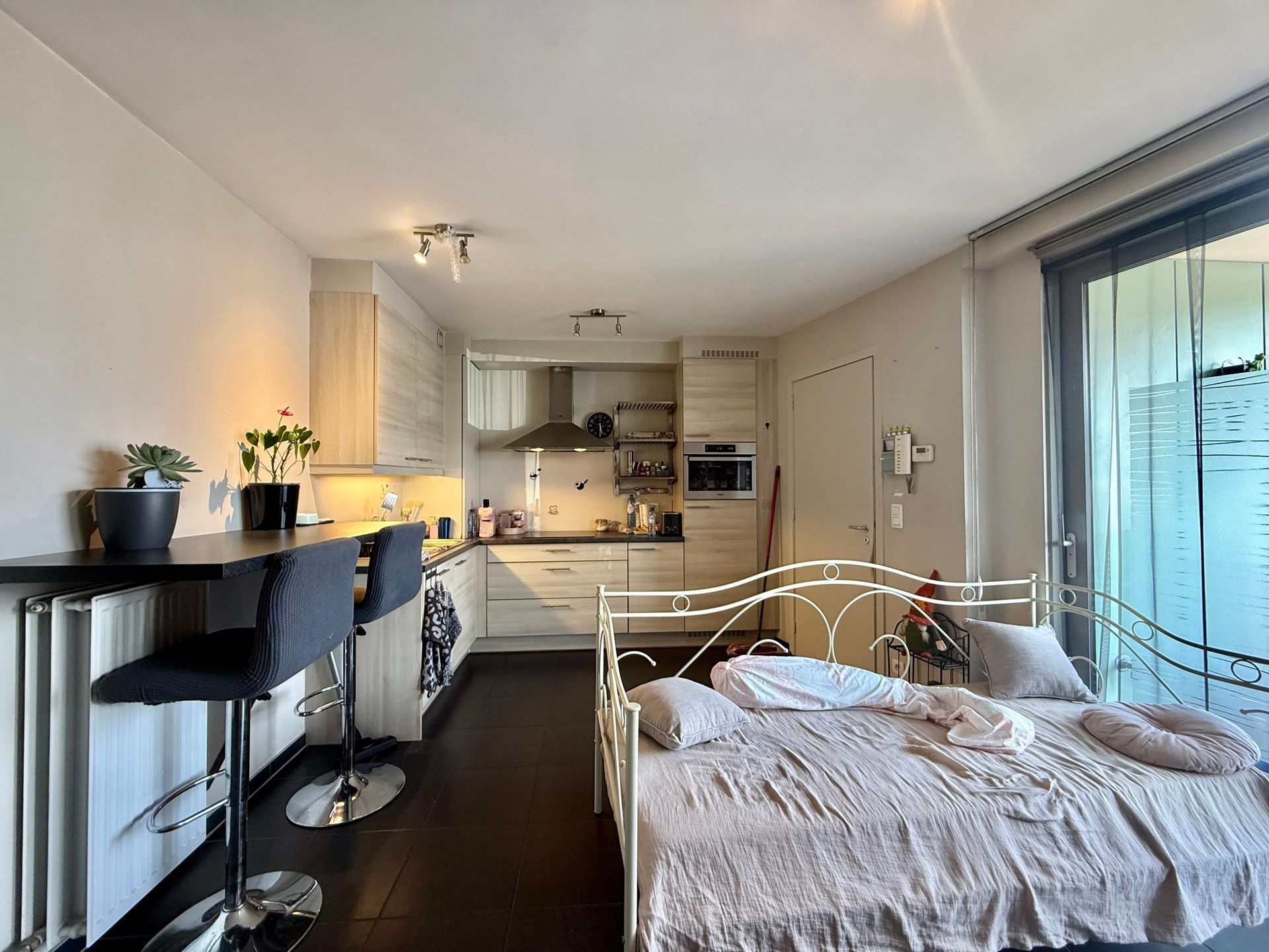Recent éénappartement op gelijkvloerse verdieping foto 4