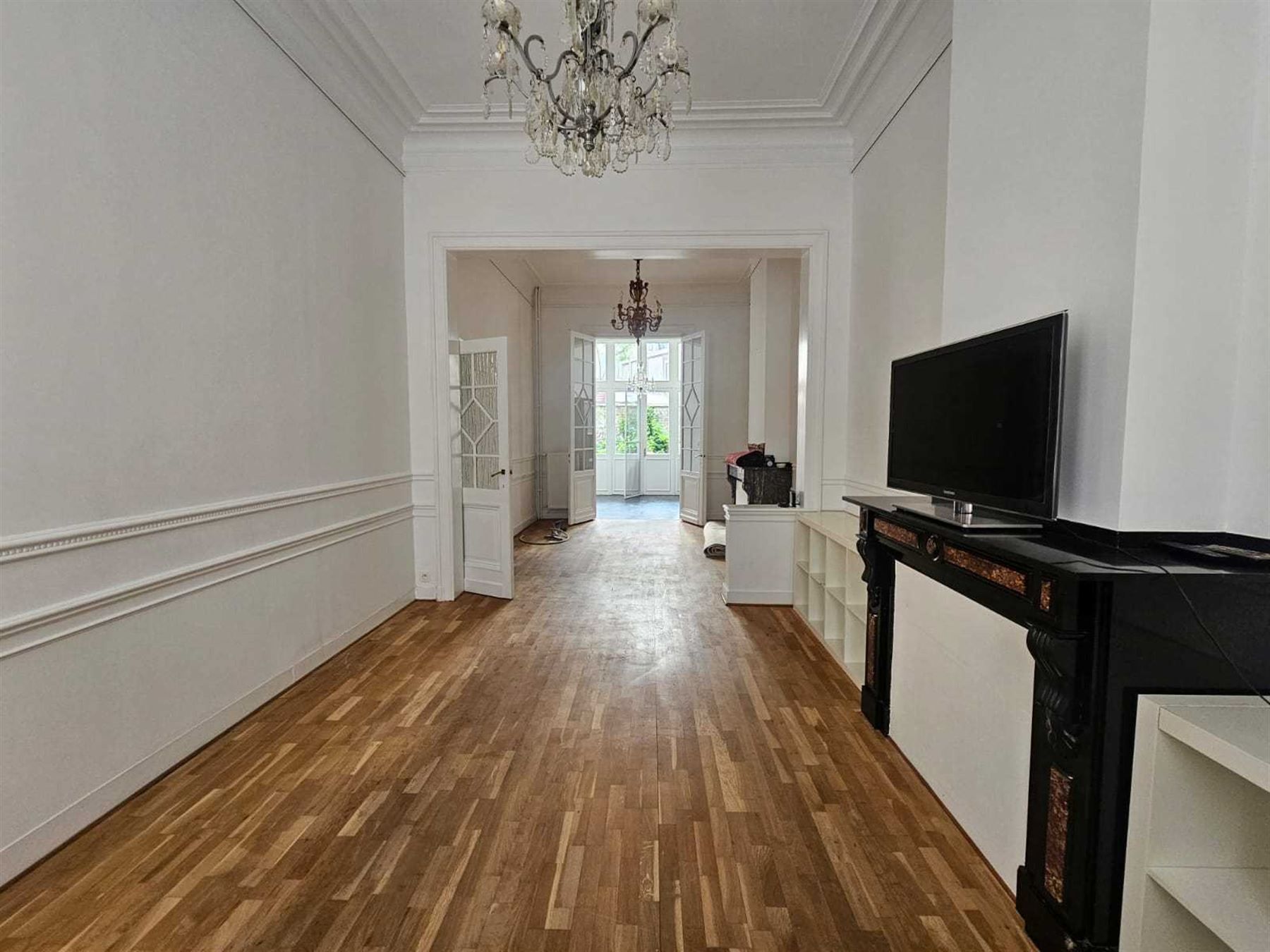 Herenhuis zijstraat Dageraadplaats! foto 3