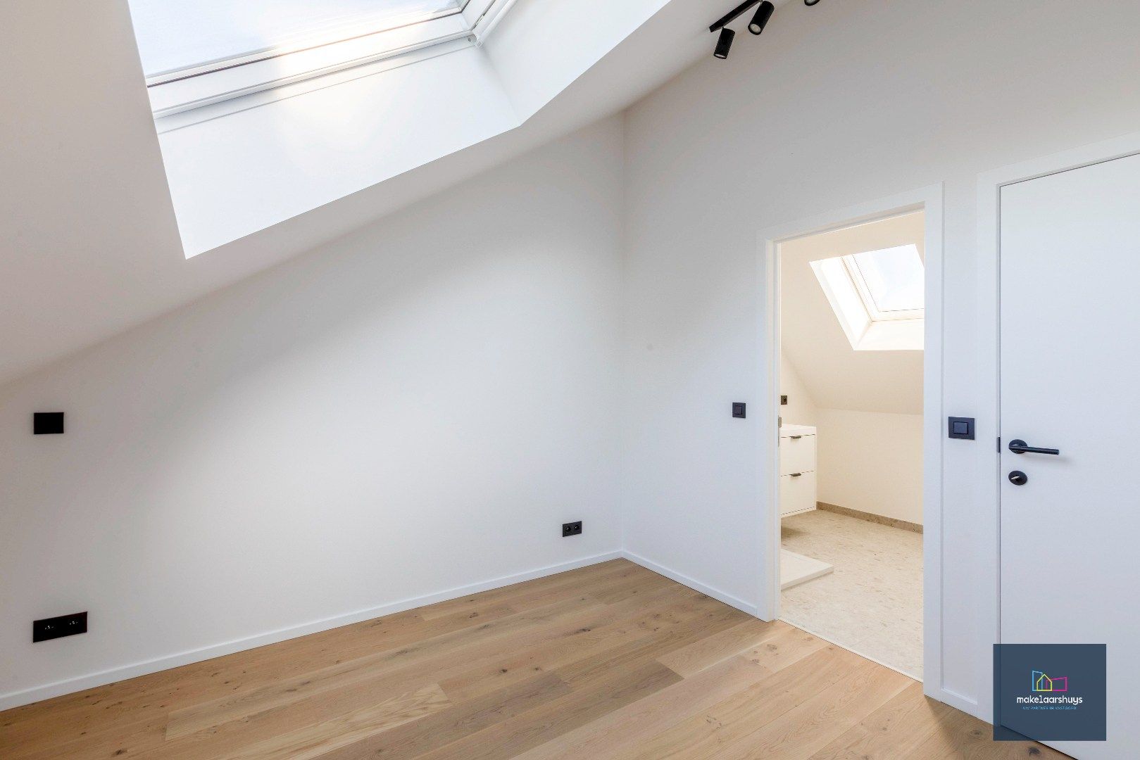 Penthouse met  3 slpk. en terras  nabij station Gent-Sint-Pieters foto 17