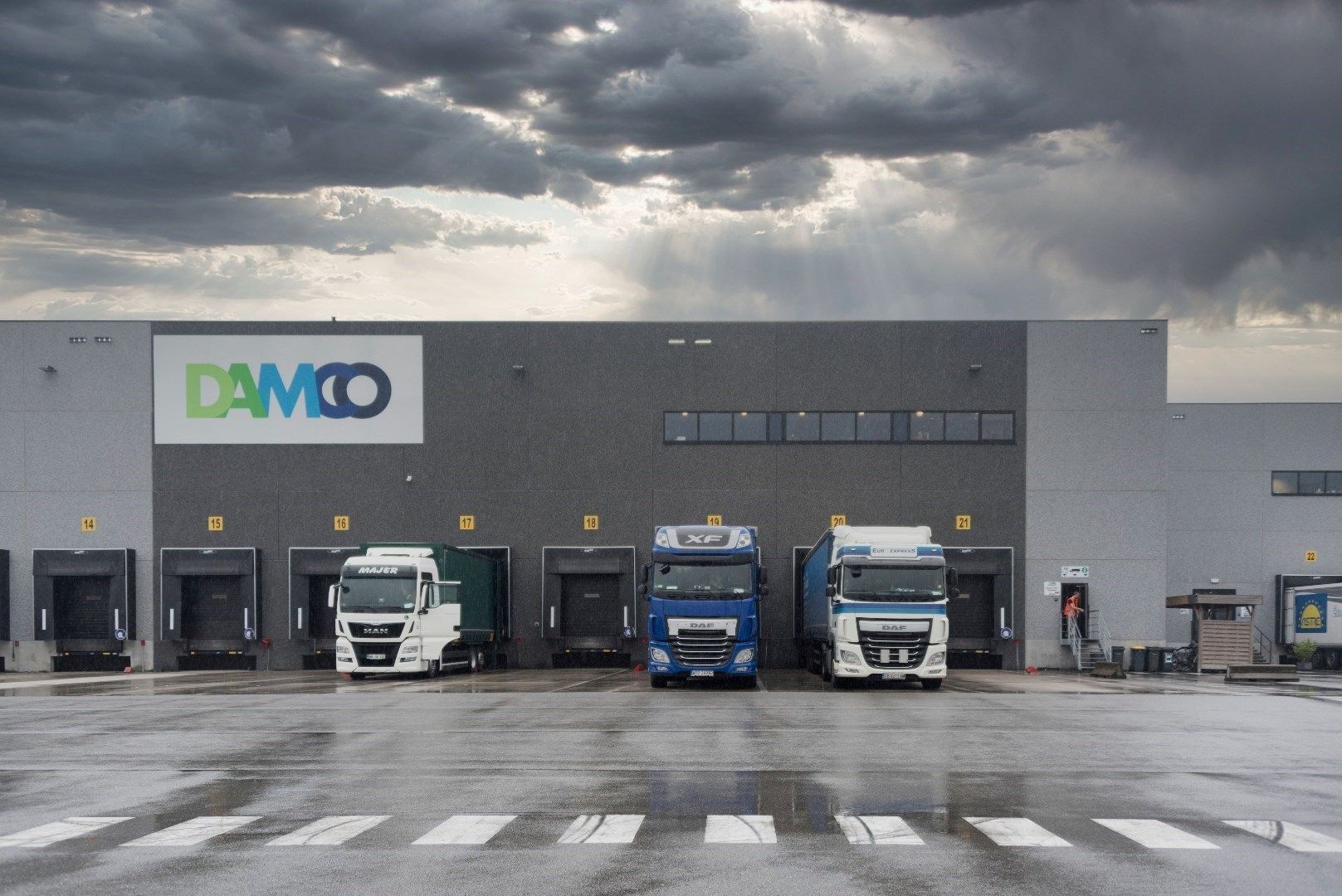 Logistieke loods te huur in Willebroek foto 12