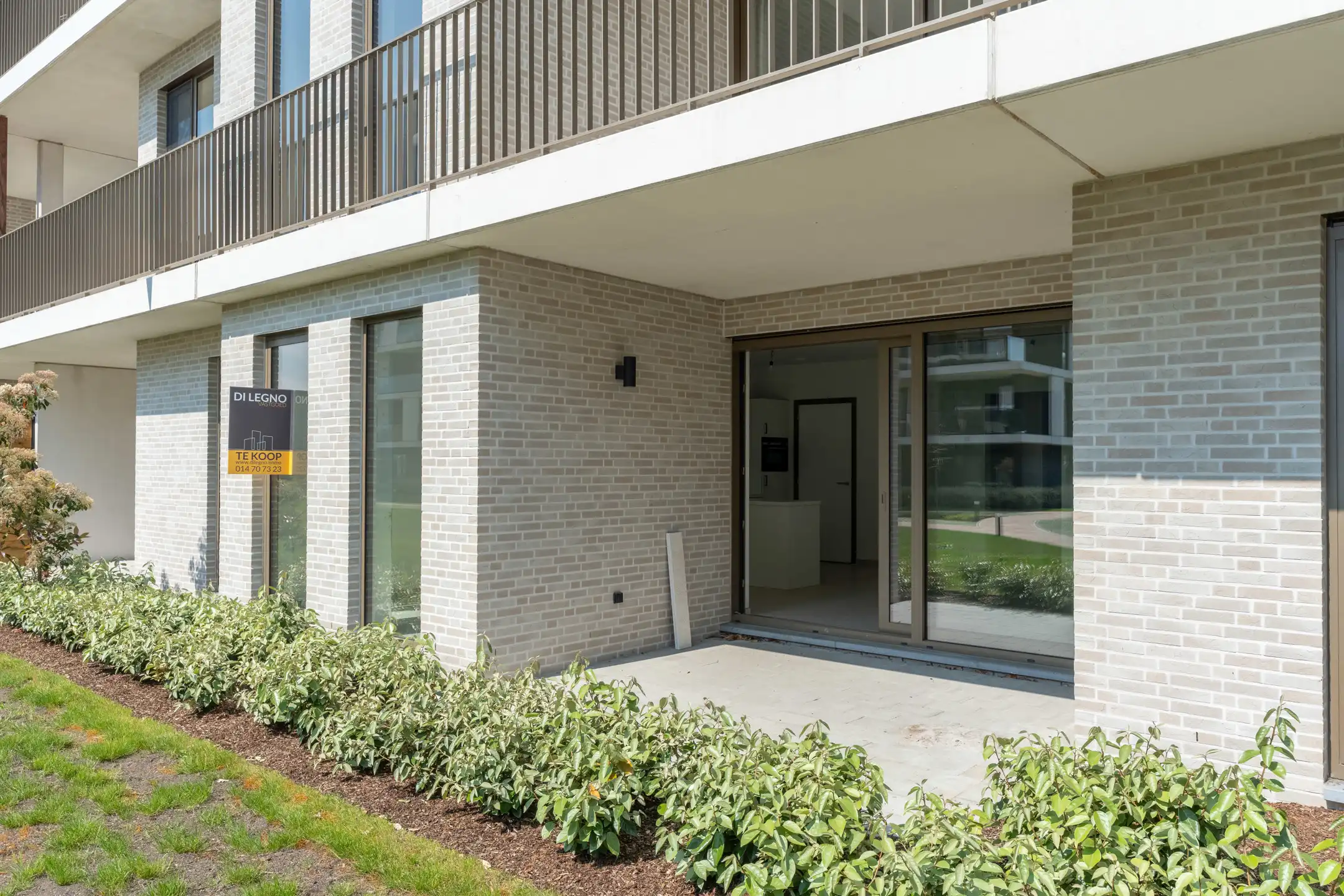 Knap energiezuinig appartement met tof terras foto 23