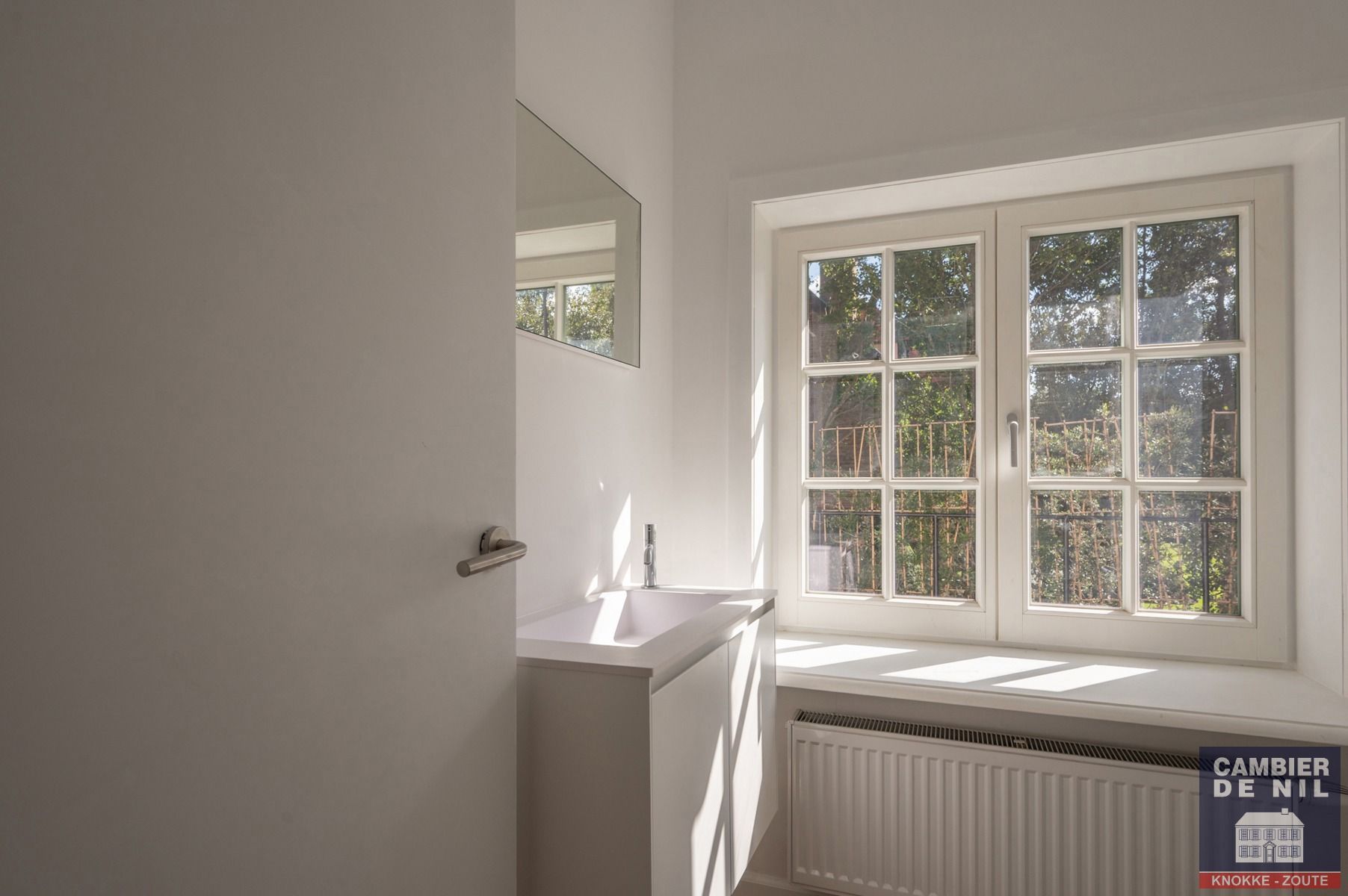 Gerenoveerde, ongemeubelde koppelvilla mmet zuidgerichte tuin - Zoute foto 26