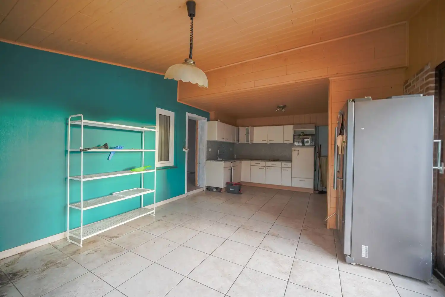 Op te knappen halfopen woning in Lommel foto 7