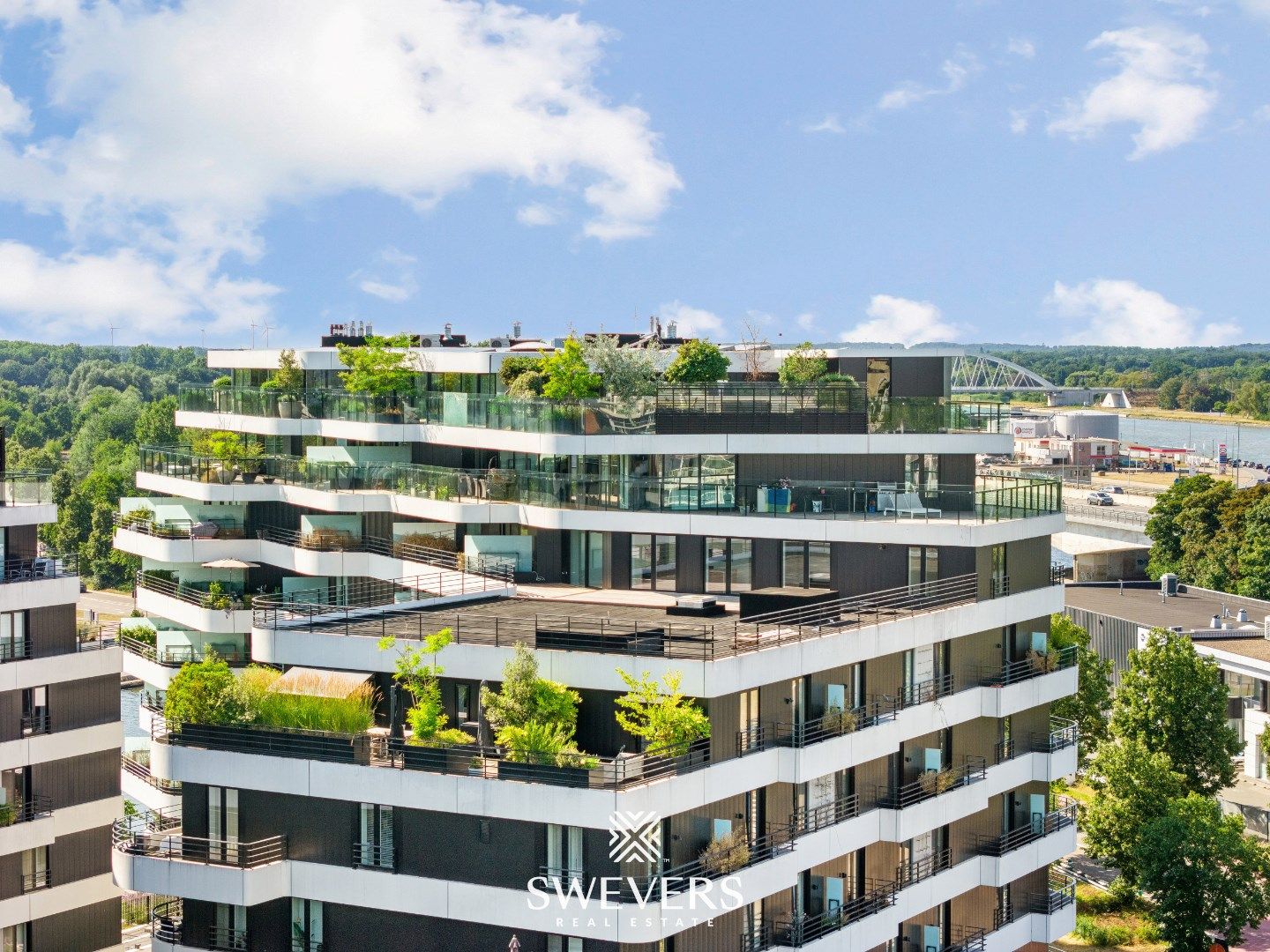 Exclusief luxueus appartement op het Zuidzicht met gigantisch terras (223 m2) rondom foto 45
