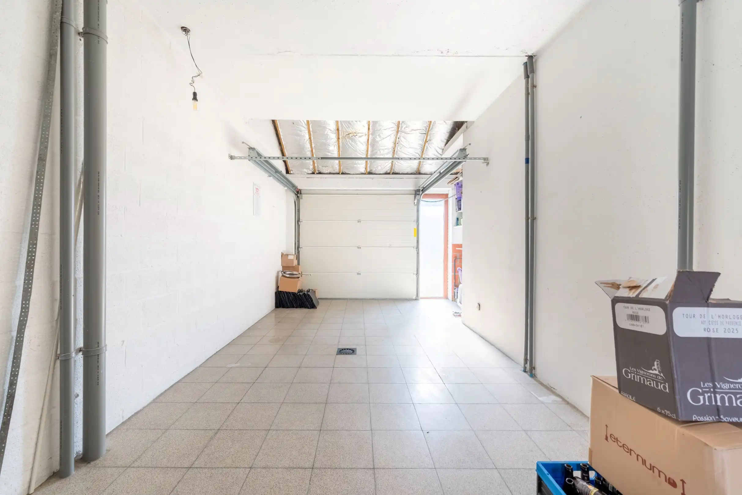 Goed onderhouden halfopen woning met 3 slaapkamers in rustige wijk. foto 9